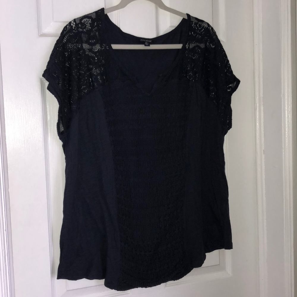 Lucky Brand navy T-shirt